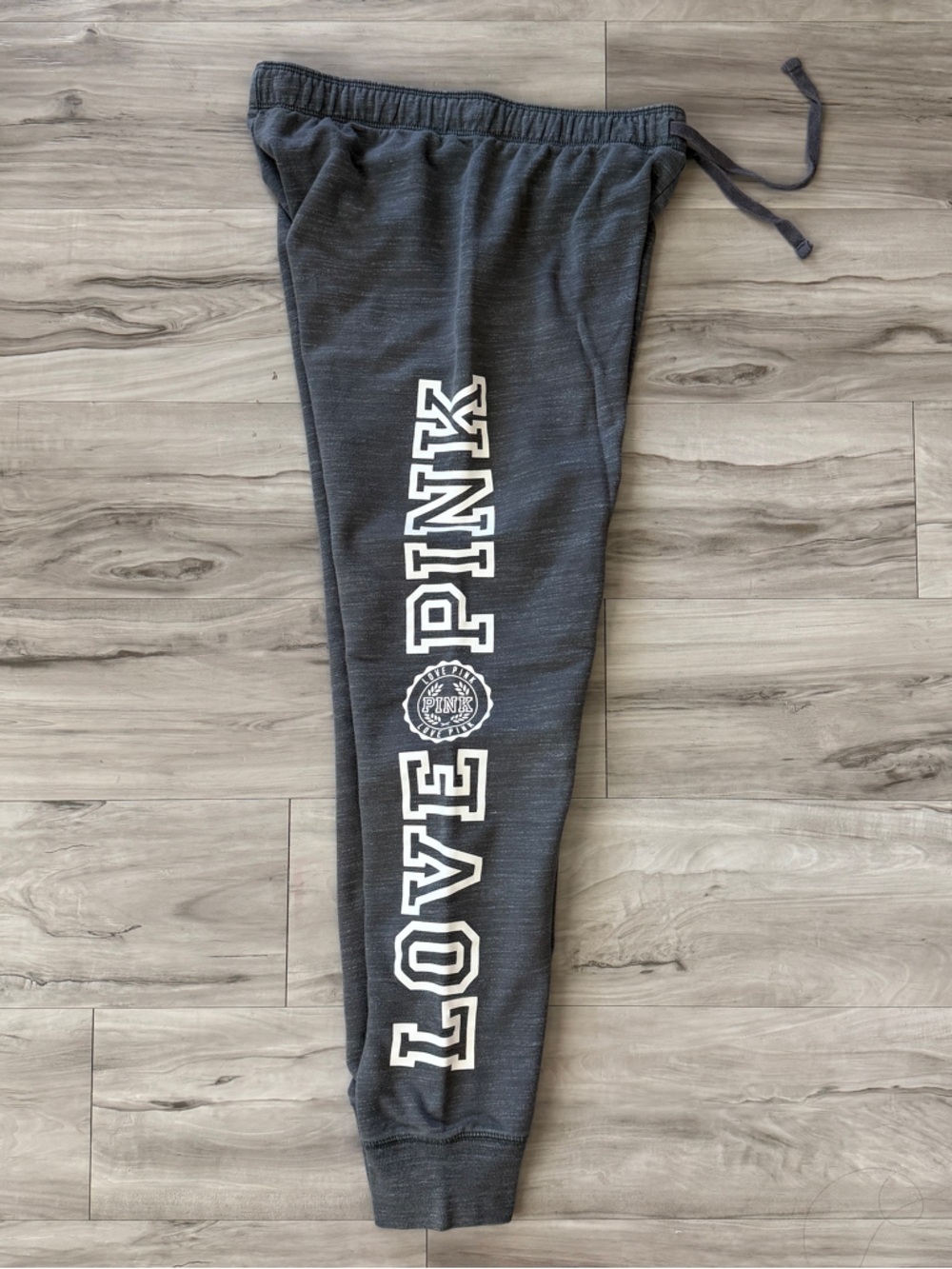 PINK Victoria’s Secret Gray Sweatpants Love Pink Graphic Logo Women’s Size Small